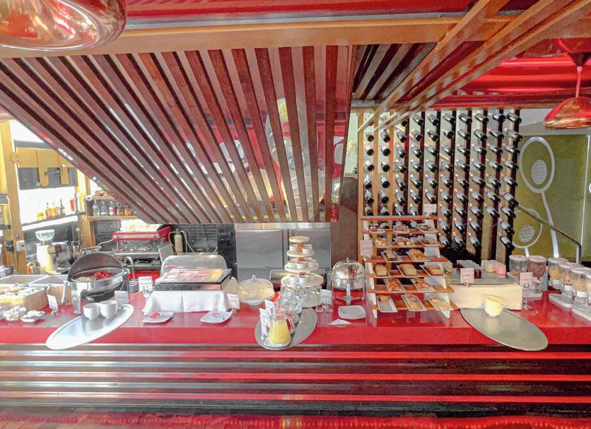 Buffet Photo