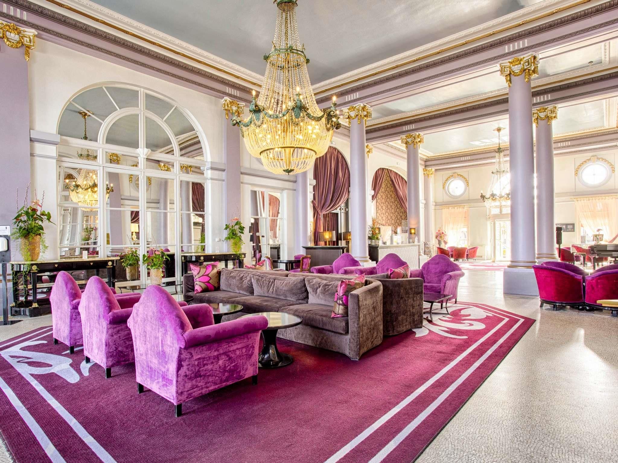 Salon