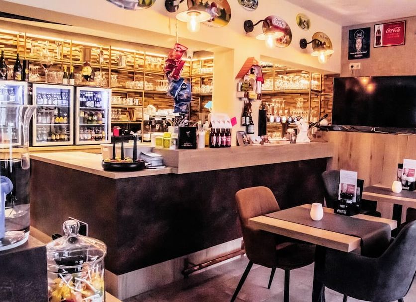 Bar Photo