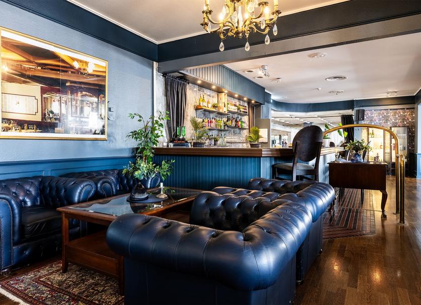 Bar Photo