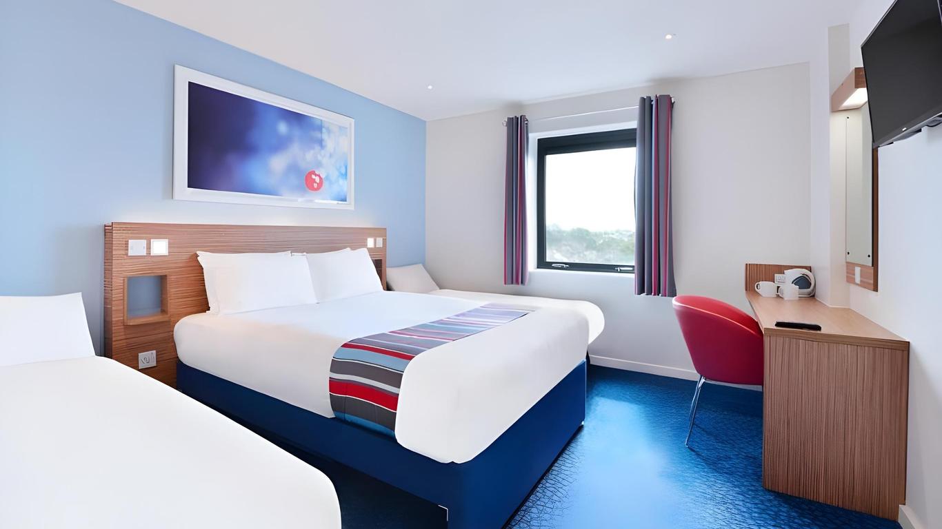 Travelodge Kinross M90