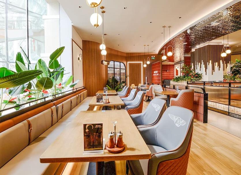 Restaurant Photo