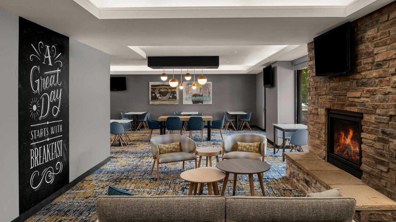 TownePlace Suites by Marriott Denver Airport at Gateway Park