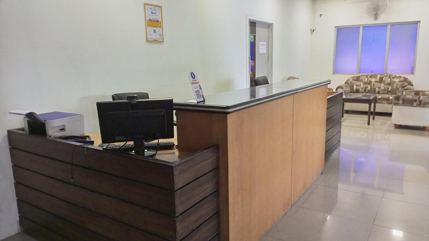 Senthil Residency