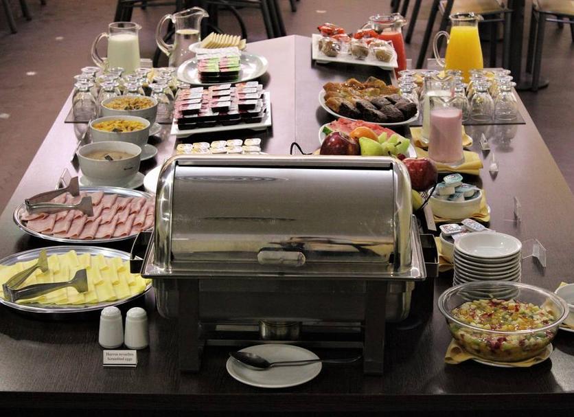 Buffet Photo