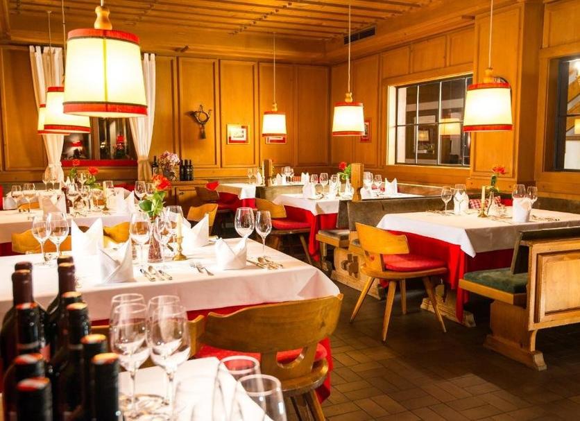 Restaurant Photo