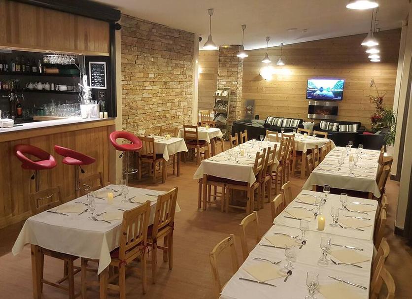 Restaurant Photo