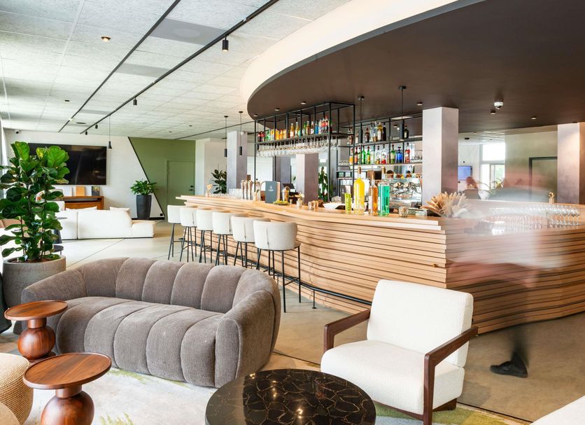 Bar Photo