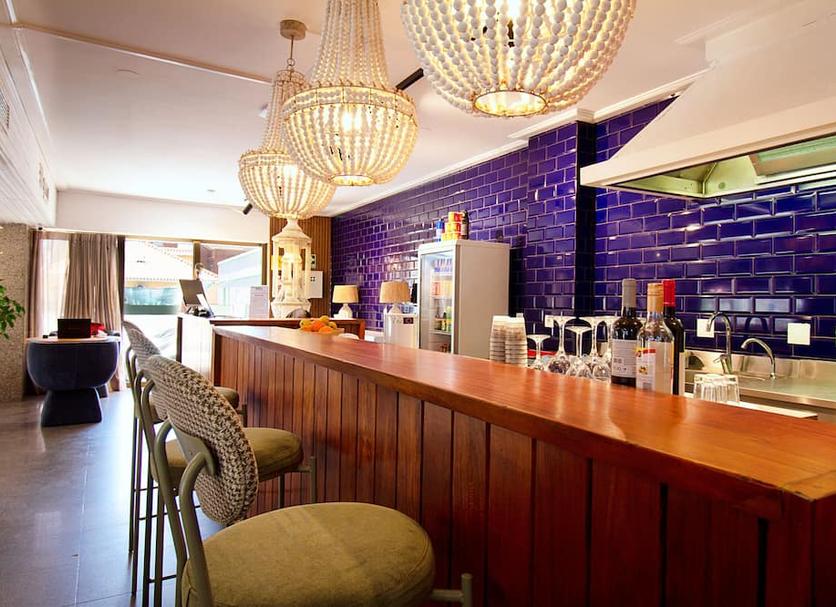 Bar Photo