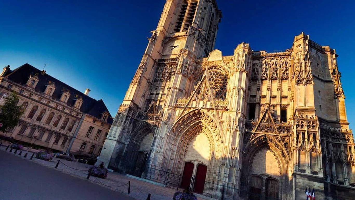 Le Chat De La Cathédrale - Calme - Jardin - Wifi