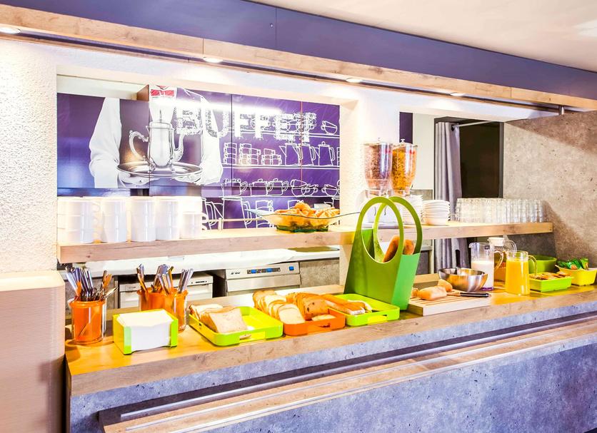 Buffet Photo