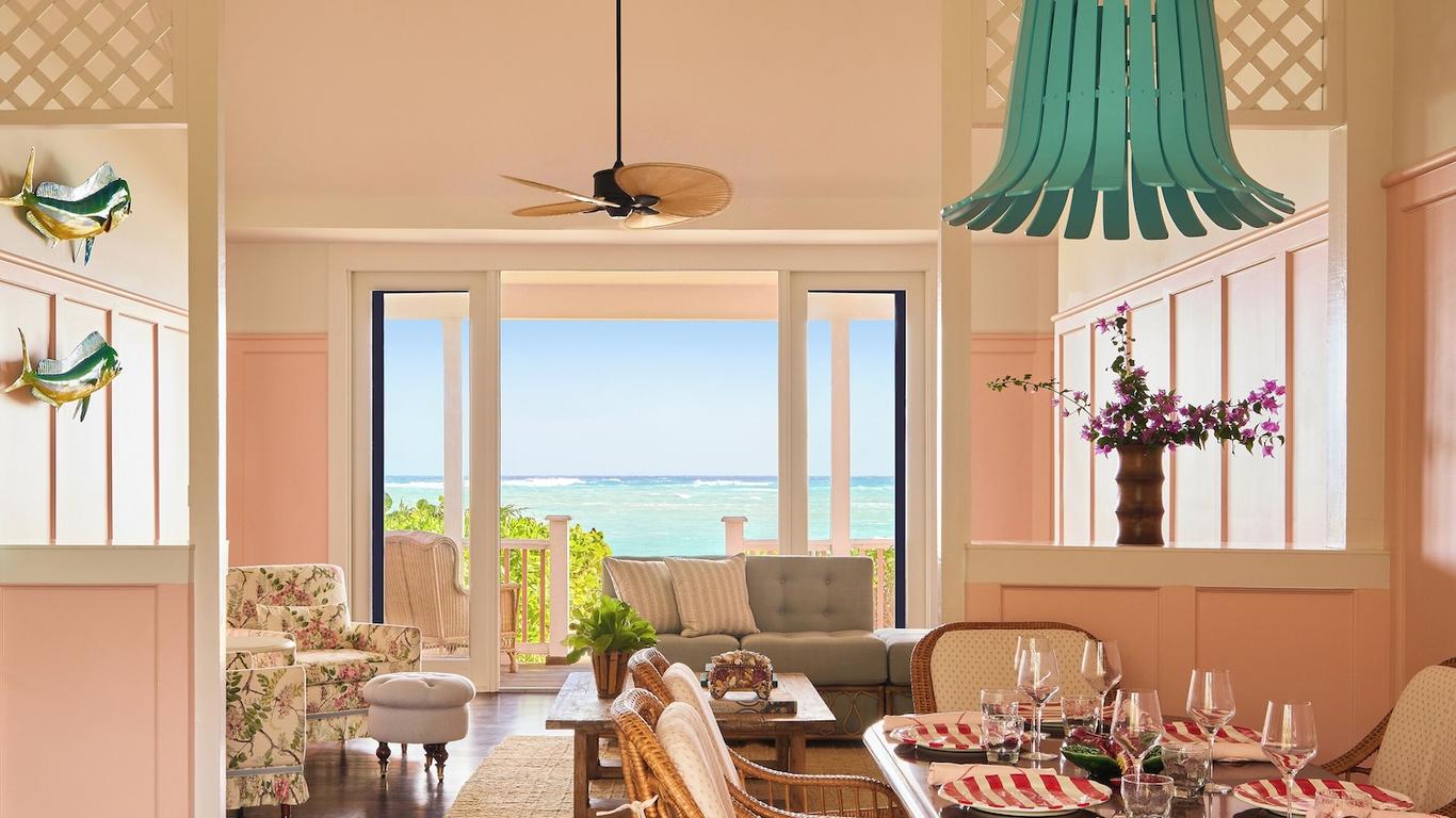Coral Sands Hotel