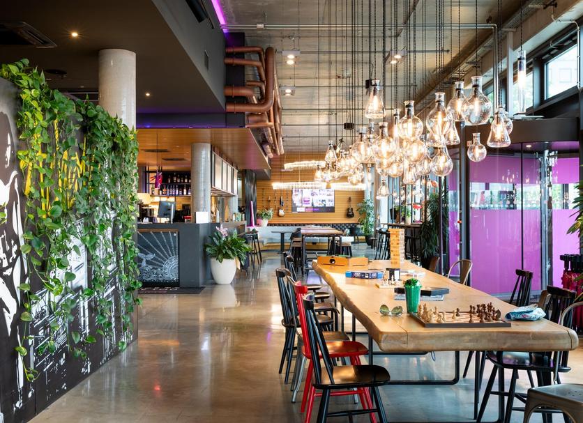 Restaurant Photo
