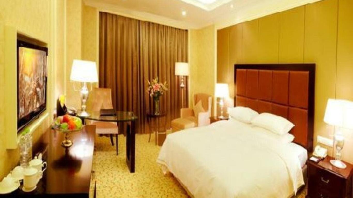 Homeinn Selected (Dandong Railway station Youdian Tower)