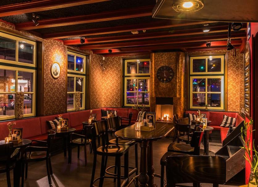 Restaurant Photo