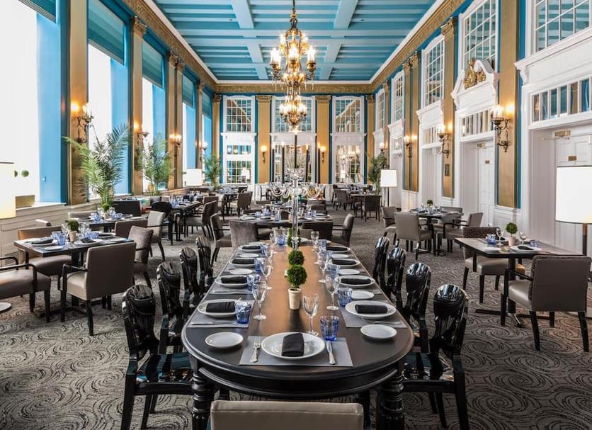 Restaurant Photo