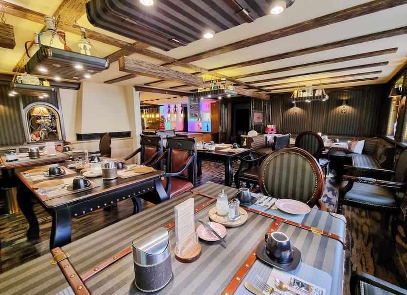 Restaurant Photo