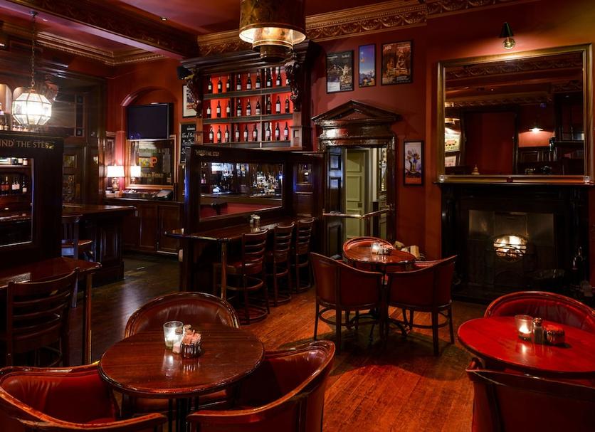 Bar Photo