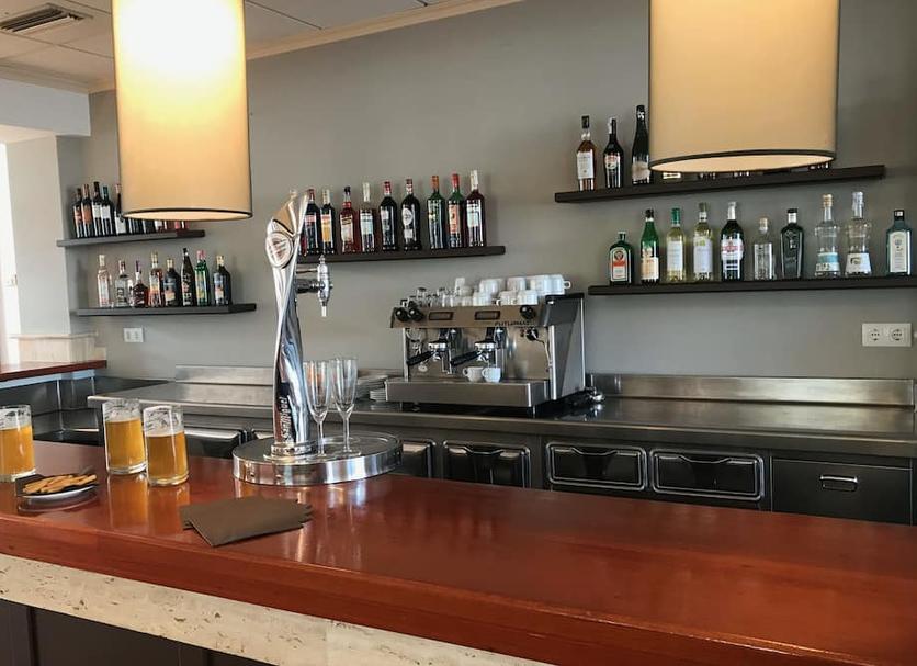 Bar Photo