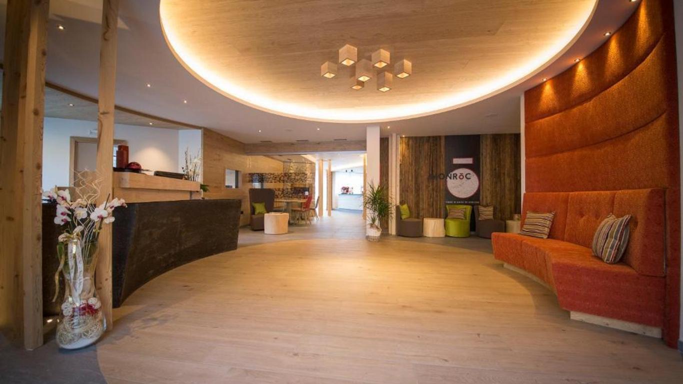 Monroc Hotel