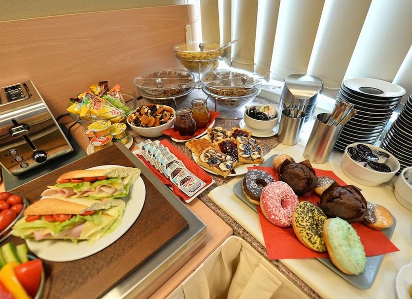 Buffet Photo