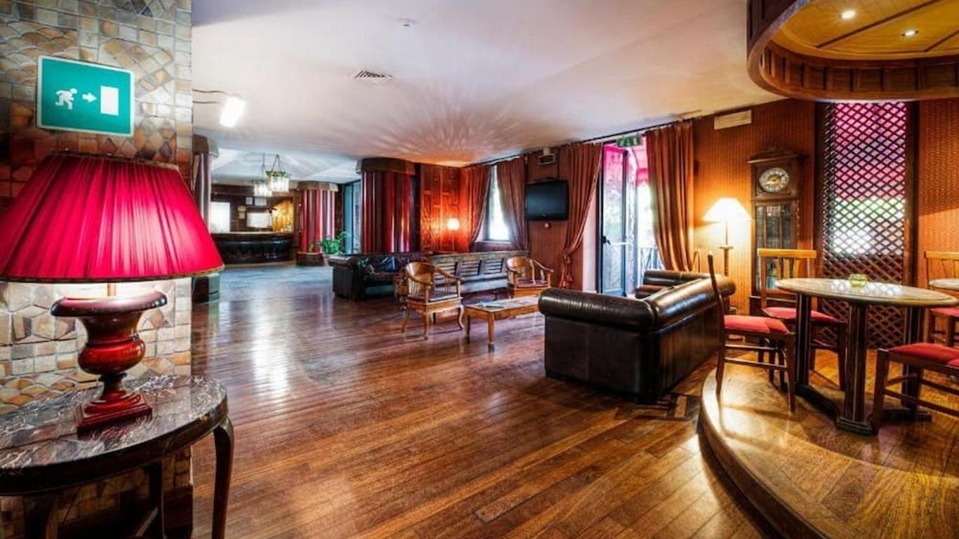 Grand Hotel Colony