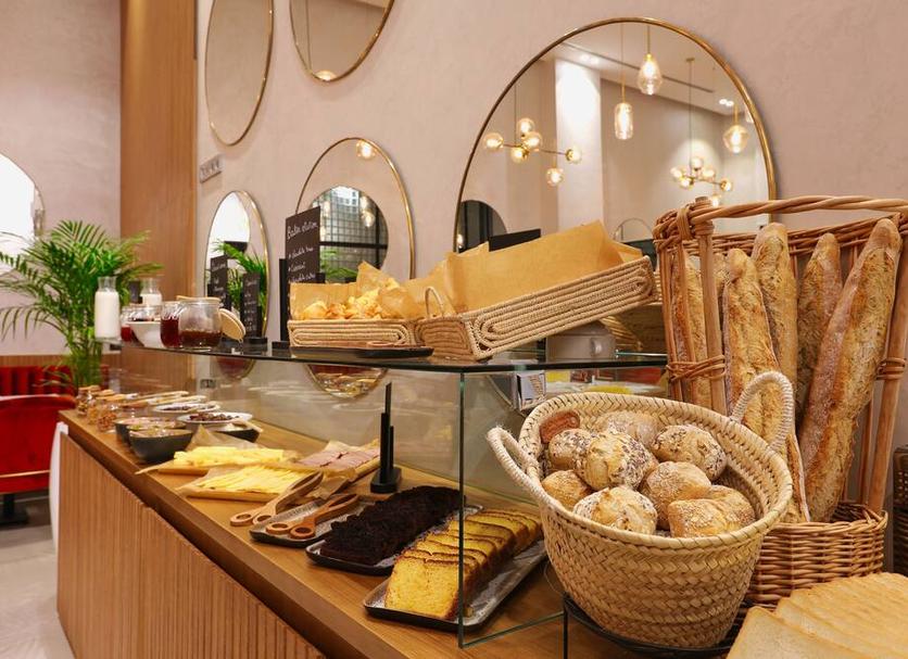 Buffet Photo