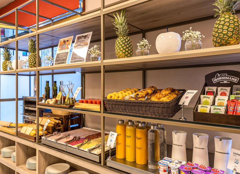 Buffet Photo