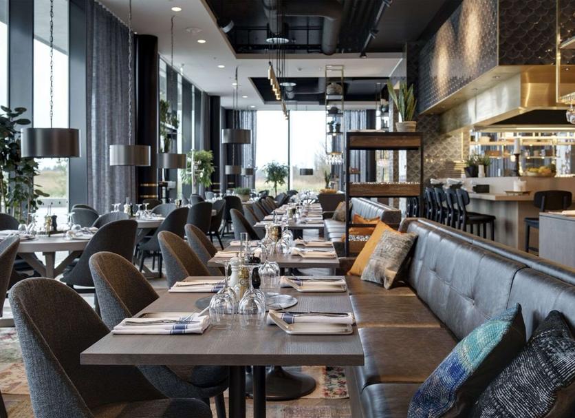 Restaurant Photo