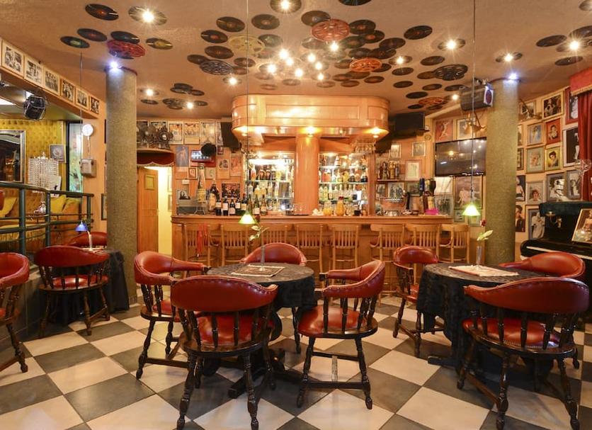 Bar Photo