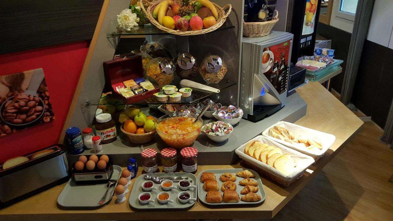Buffet Photo