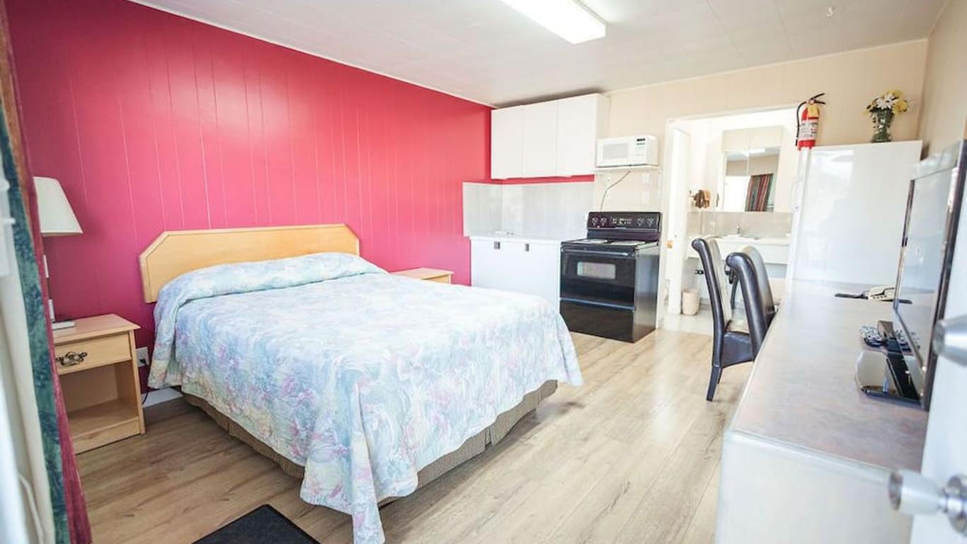 Gold Pan Motel