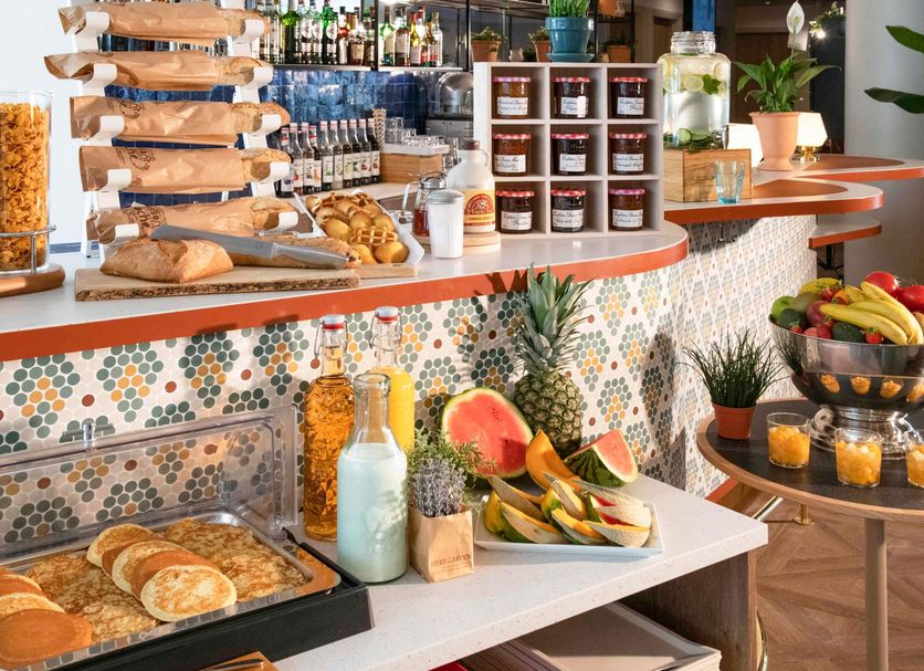 Buffet Photo