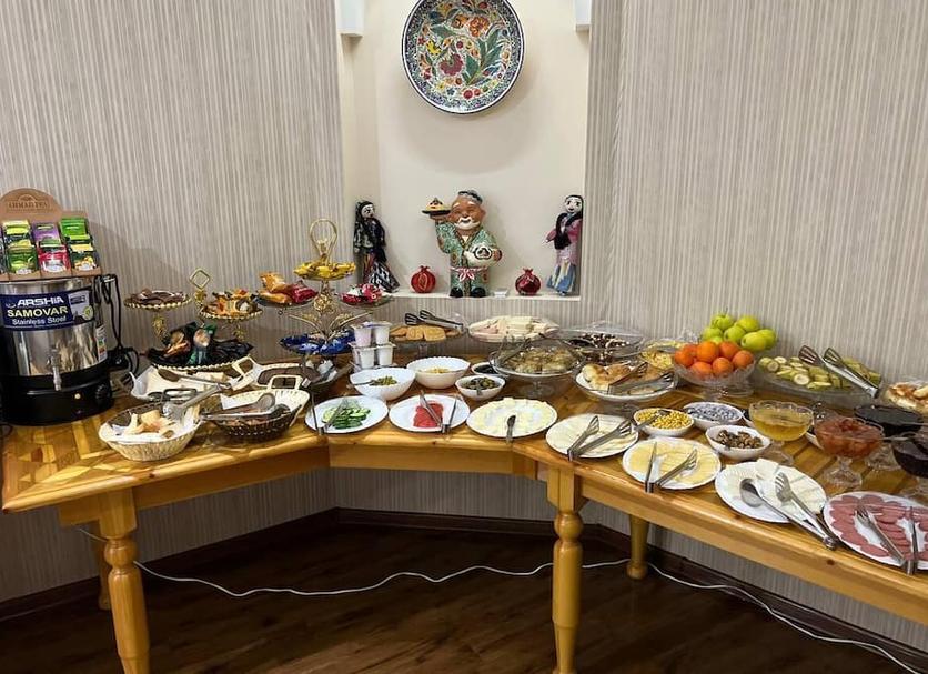 Buffet Photo