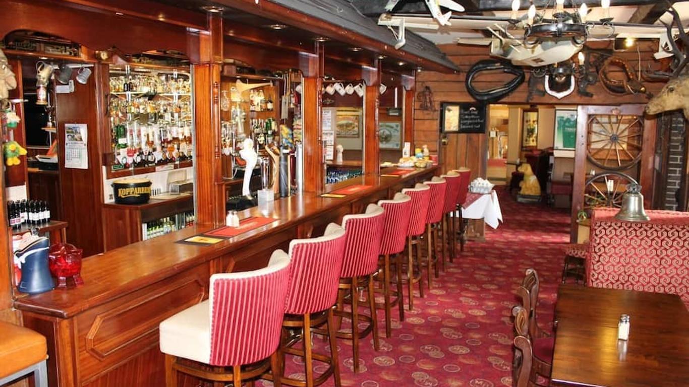 Mahon's Hotel