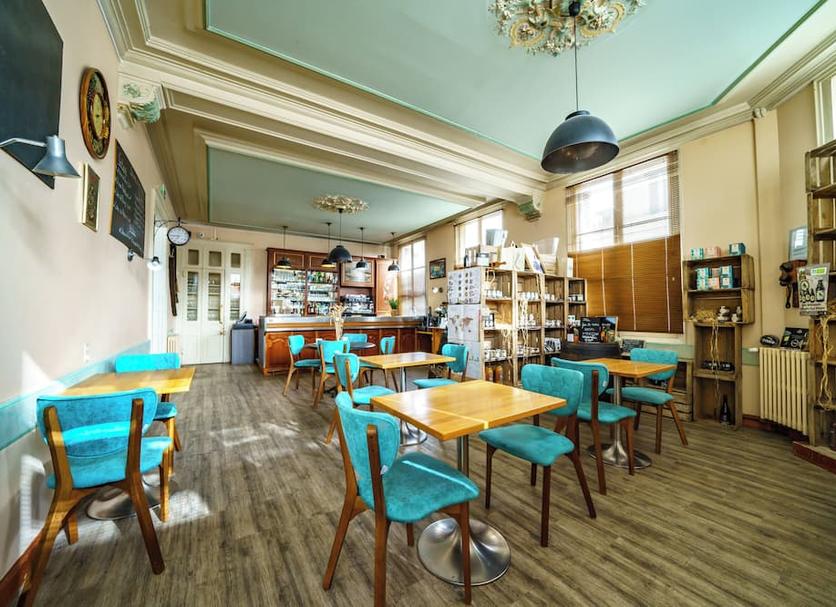 Restaurant Photo