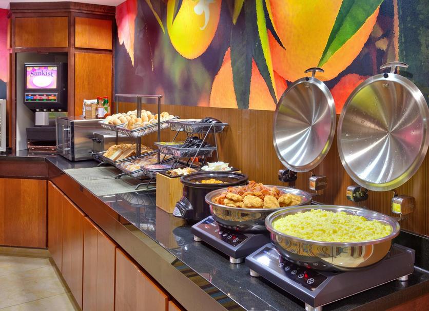Buffet Photo