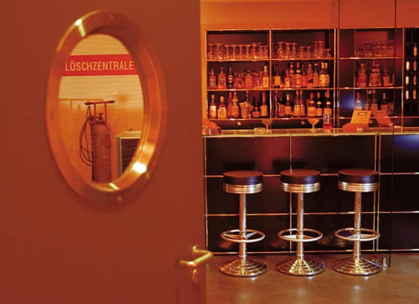Bar Photo
