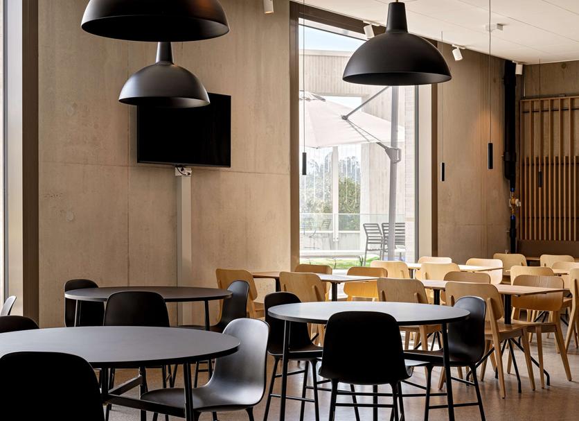 Restaurant Photo