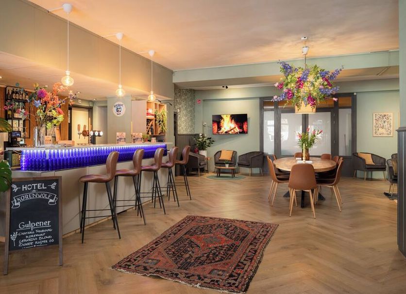Bar Photo