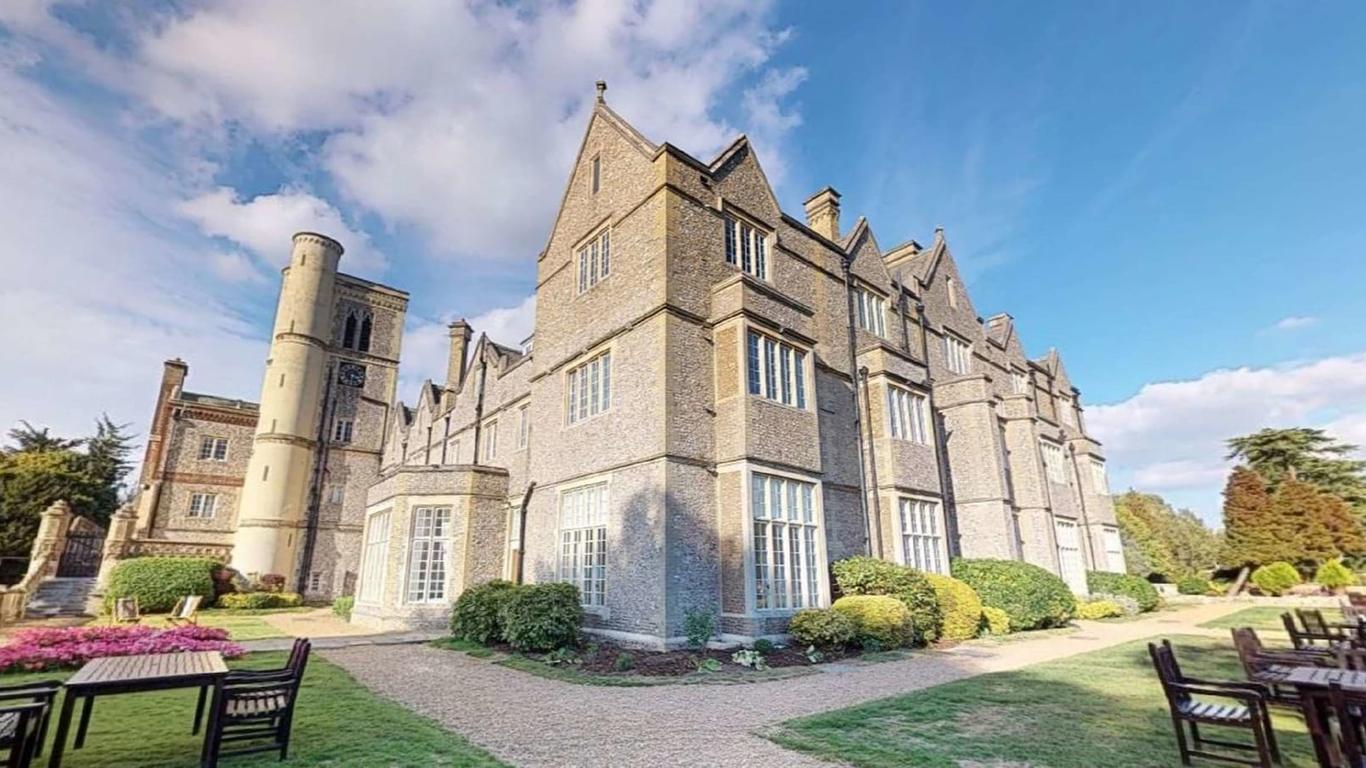 De Vere Horsley Estate