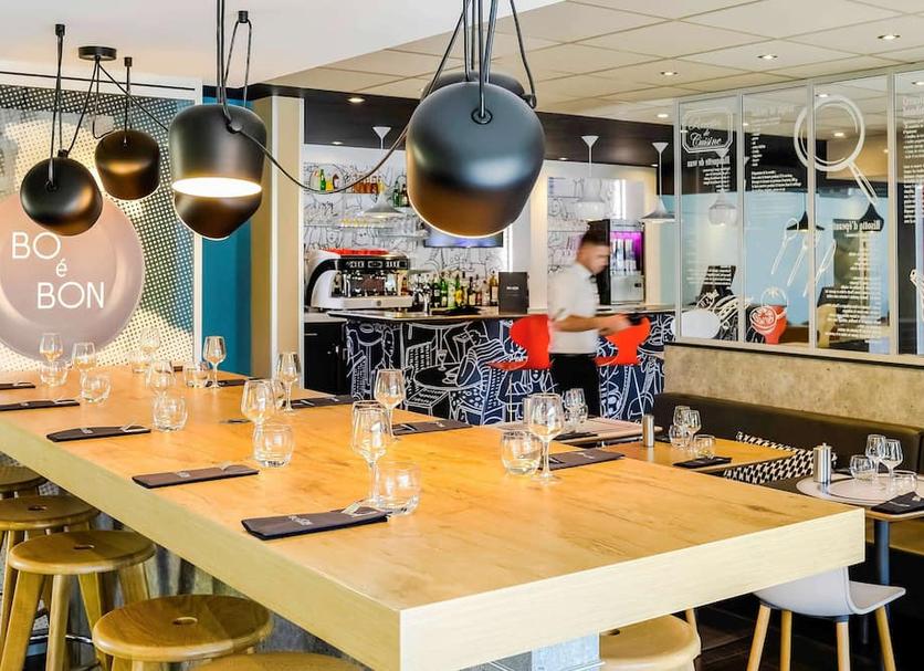 Restaurant Photo