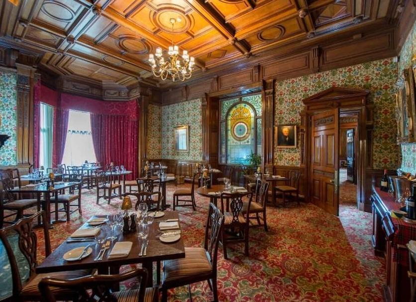 Restaurant Photo