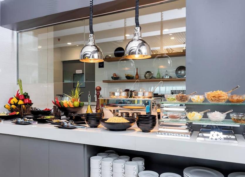 Buffet Photo