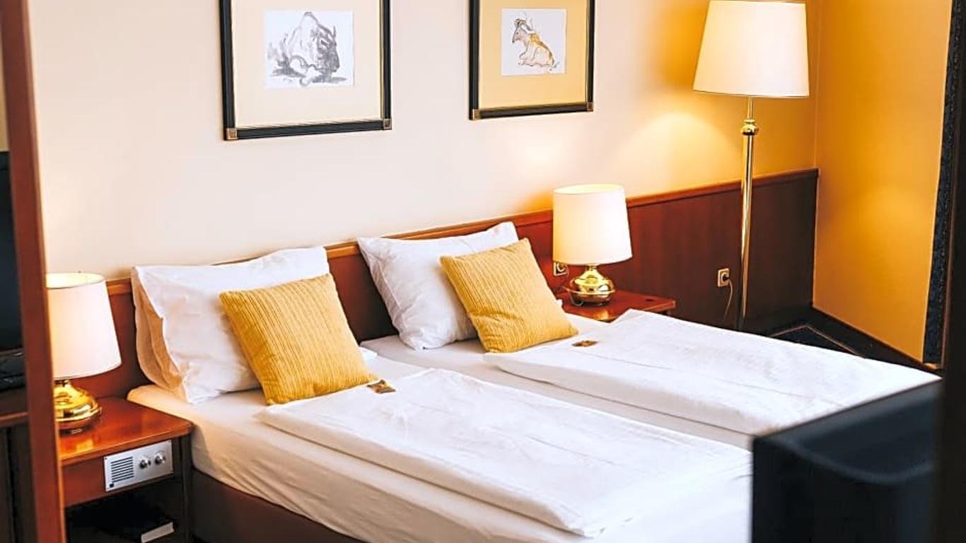 Paul's Hotel
