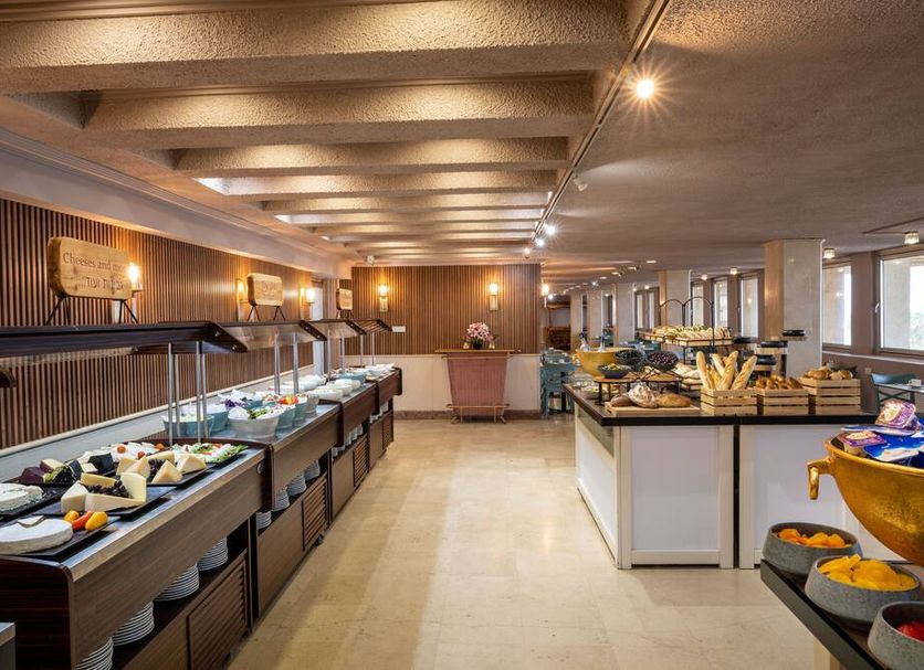 Buffet Photo