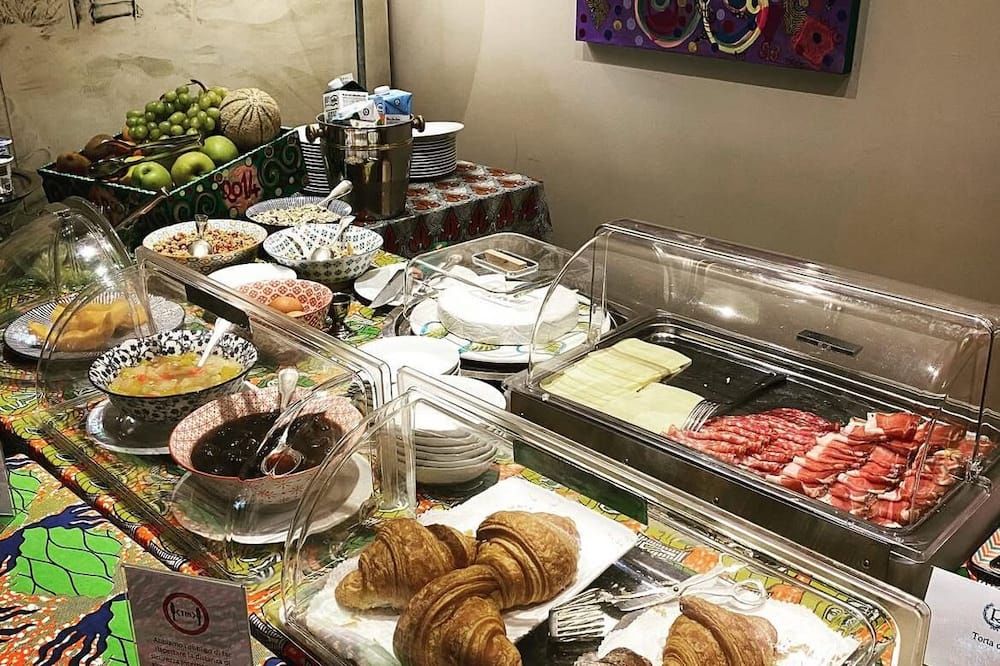 Buffet Photo