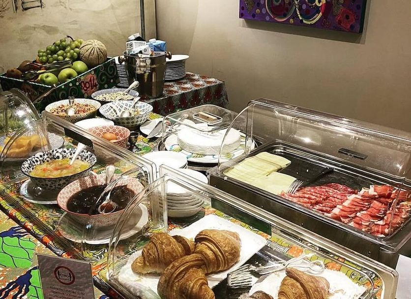 Buffet Photo