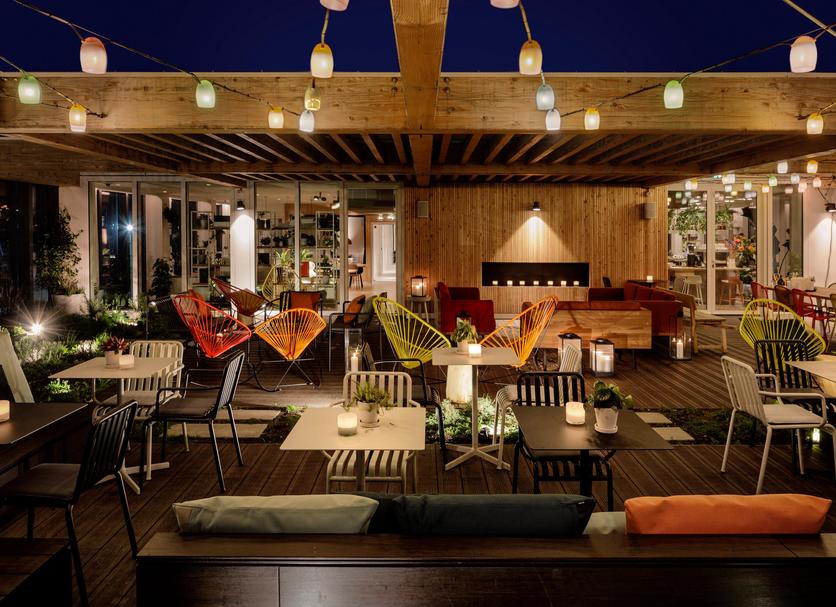 Restaurant Photo