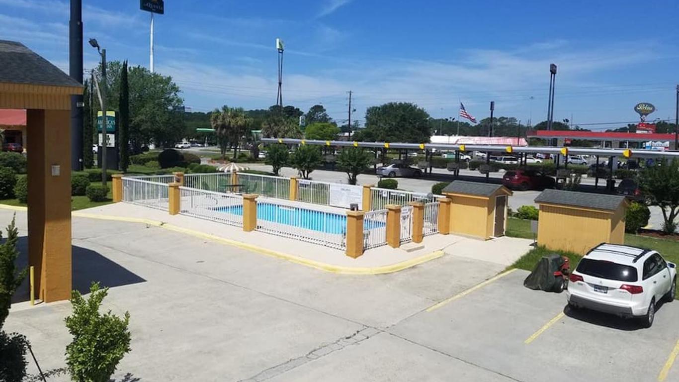 Americas Best Inn - Savannah I-95